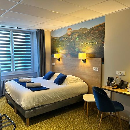 Logis Hotel De Paris Murol Eksteriør bilde